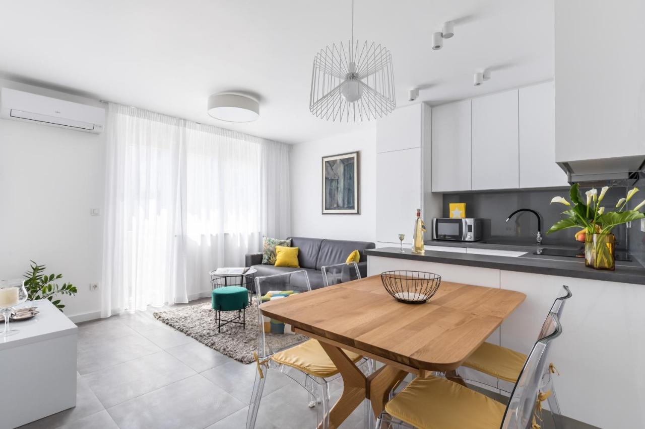 Down Town Apartment Сплит Экстерьер фото